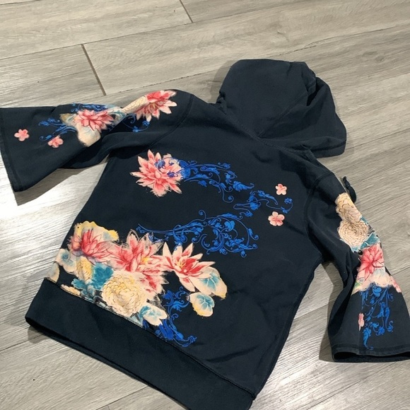 Lucky Brand Vintage Lotus Flower Deep V Pull Over Hooded Black Bell Sleeve Y2K - Picture 1 of 12